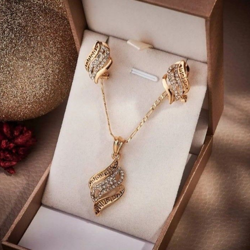 Gold Crystal Pendant